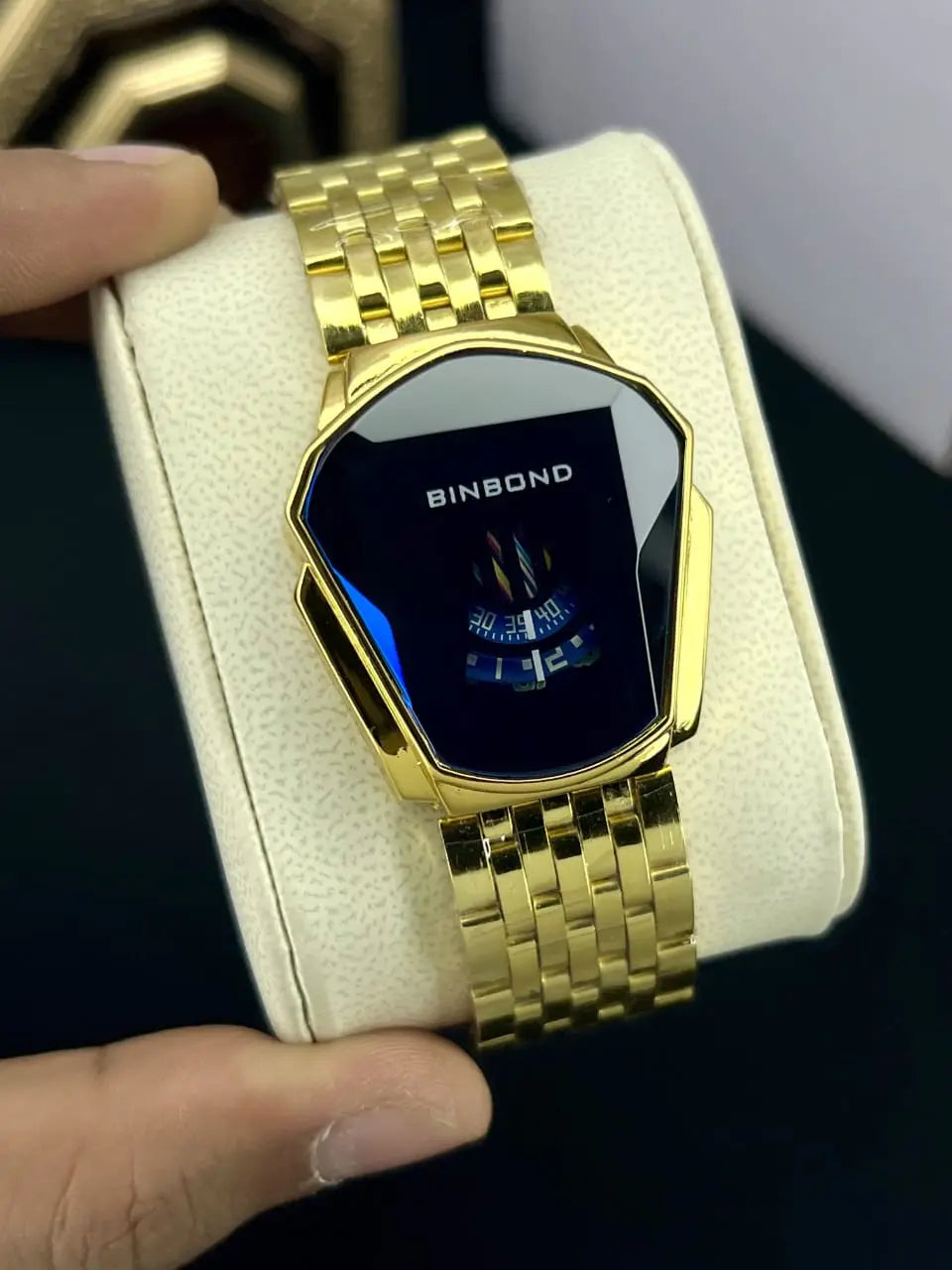 Women's Chic Everyday Design That Upgrades Any Outfit Watch 1