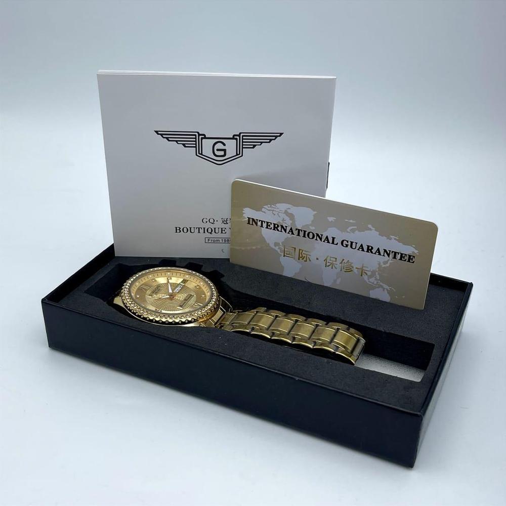 Gold Stainless Steel Watch for Men Daily Office & Formal Wear
